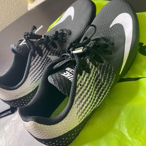 Track Cleats - Picture 2 of 2